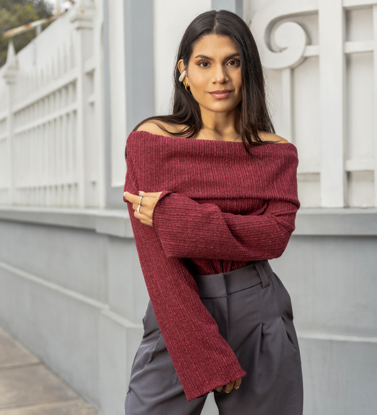 Chompa Off Shoulder Vino