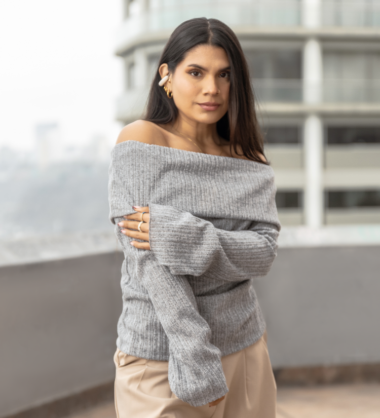 Chompa Off Shoulder Gris