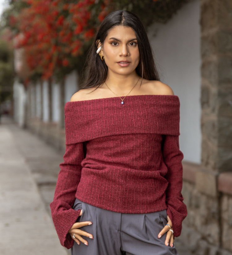 Chompa Off Shoulder Vino